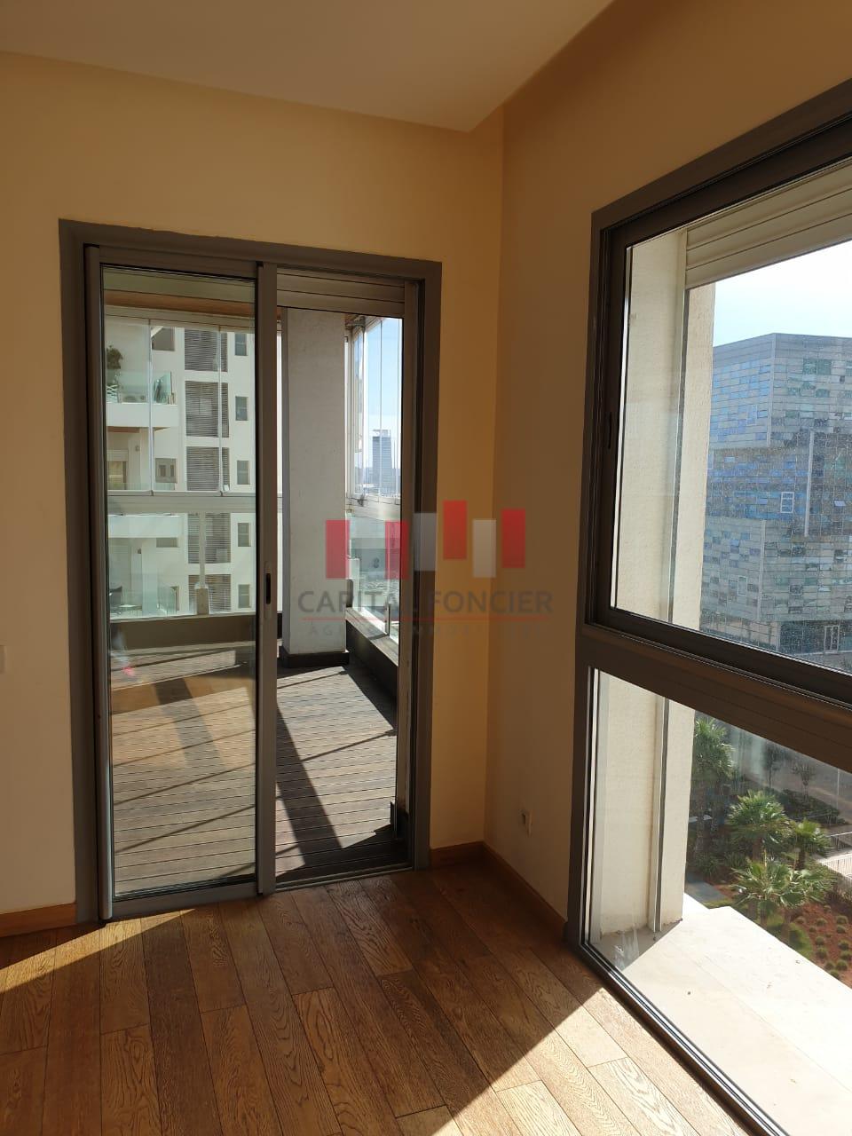 Appartement à louer 30 000 dh 320 m², 3 chambres - Ain Diab Casablanca