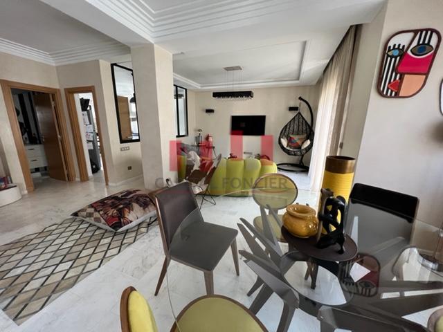 Duplex for Sale 3 650 000 dh 166 sqm, 3 rooms - Racine Casablanca